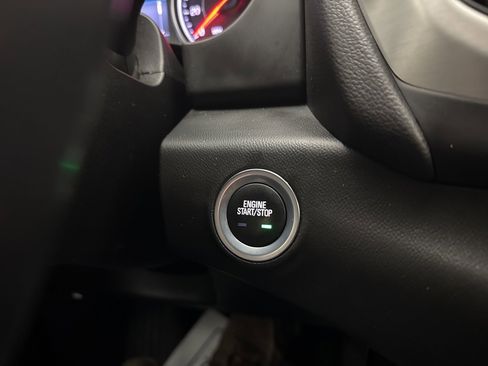 Used 2019 GMC Terrain SLE w/ Driver Convenience Package image 28