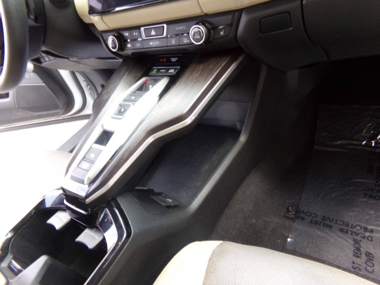 Used 2018 Honda Clarity Plug-In Hybrid image 16