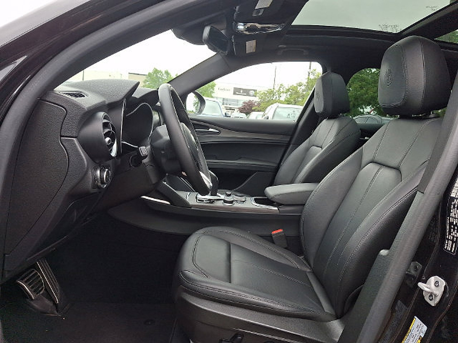 Used 2023 Alfa Romeo Stelvio Ti w/ Active Assist Plus Package AWD/4WD image 14