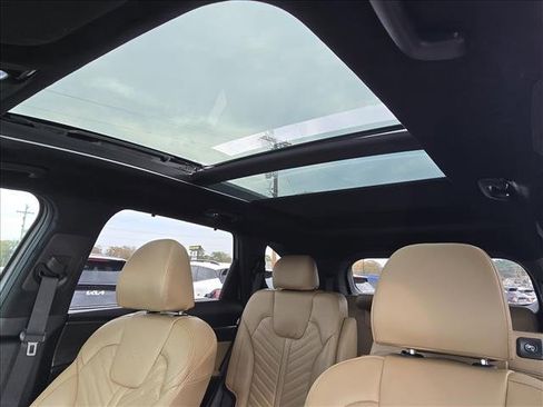 Used 2024 Kia Sorento SX Prestige w/ Olive Brown Leather Package image 18