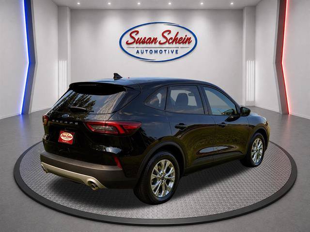 Used 2025 Ford Escape Active FWD image 4