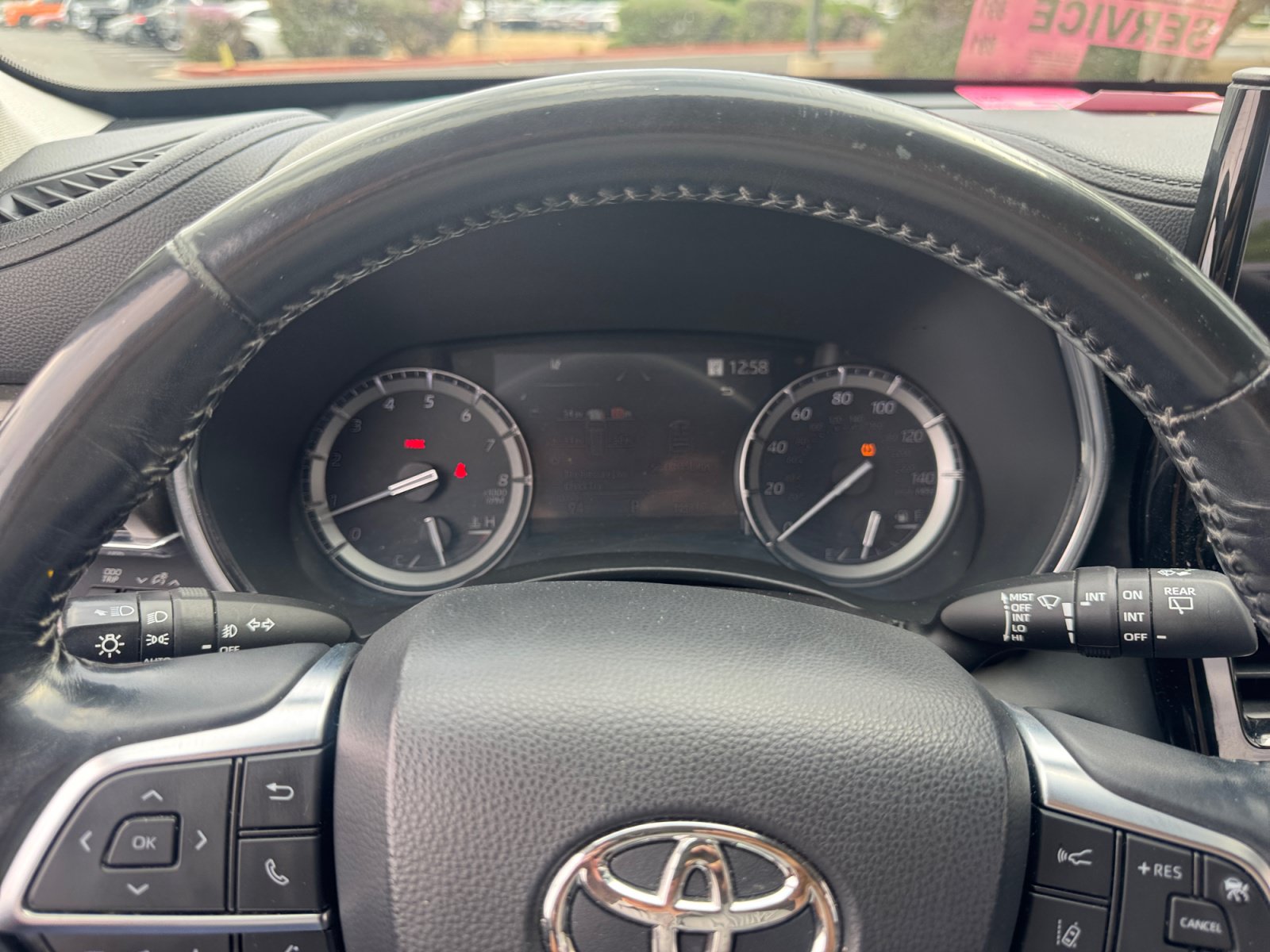 Used 2021 Toyota Highlander Limited FWD image 10