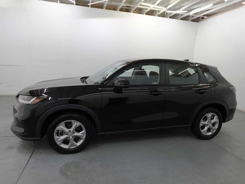 Certified 2024 Honda HR-V LX image 8