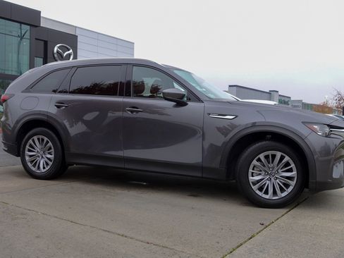 Certified 2024 MAZDA CX-90 Plug-In Hybrid w/ Preferred image 4