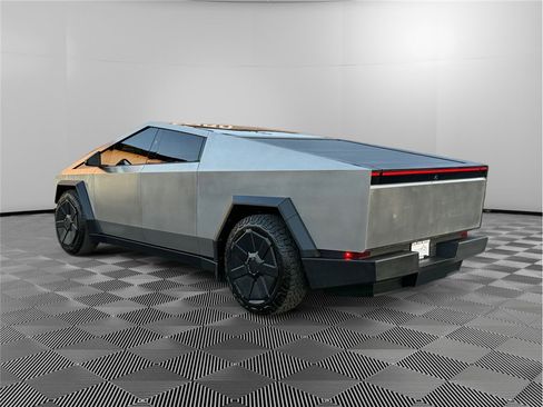 Used 2024 Tesla Cybertruck AWD Crew Cab image 3