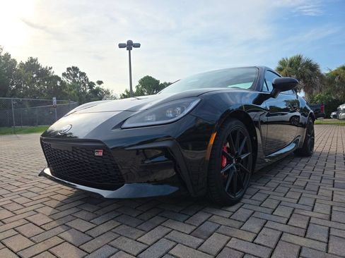 New 2026 Toyota GR86 Premium w/ Performance Package RWD image 4
