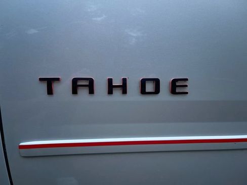 Used 2019 Chevrolet Tahoe LT AWD/4WD image 32