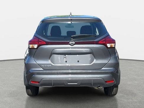 Used 2025 Nissan Kicks Play S image 6