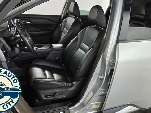 Used 2022 Nissan Rogue SL FWD image 27