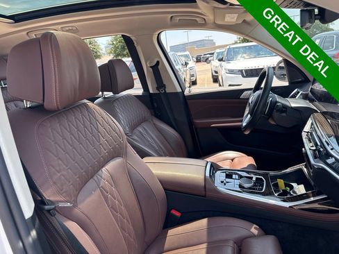 Used 2026 BMW X7 xDrive40i AWD/4WD image 16