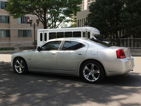 Used 2008 Dodge Charger R/T RWD image 9
