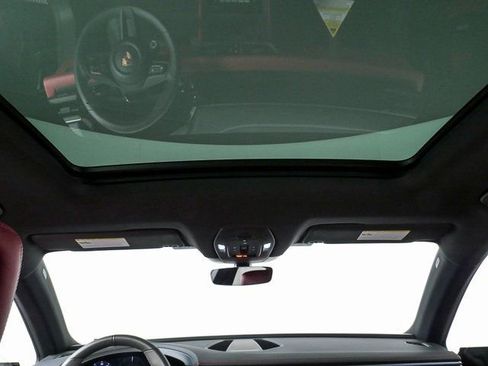 New 2026 Porsche Macan Electric image 19