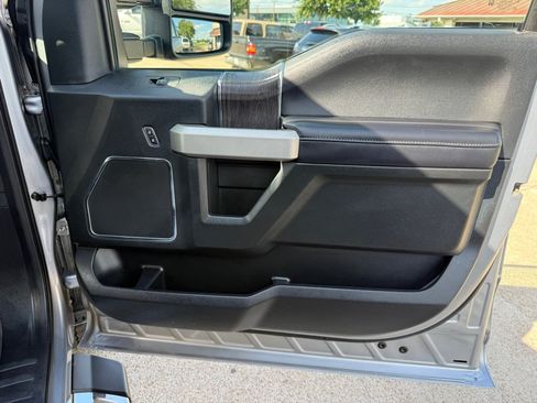 Used 2021 Ford F250 Lariat w/ Lariat Value Package AWD/4WD image 26
