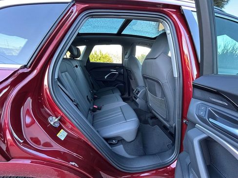 New 2025 Audi Q5 Prestige image 50