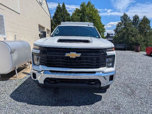 Used 2024 Chevrolet Silverado 2500 W/T w/ WT Convenience Package AWD/4WD image 19