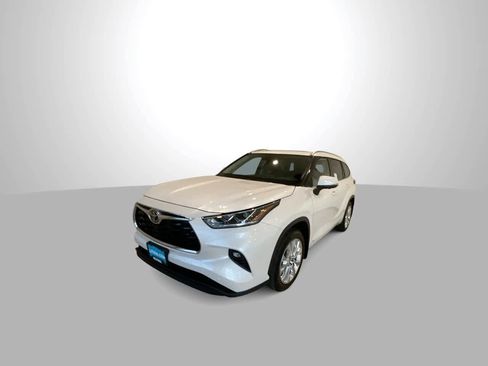 New 2026 Toyota Highlander Limited AWD/4WD image 4