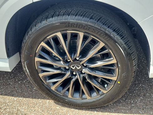 New 2026 INFINITI QX80 Autograph AWD/4WD image 5