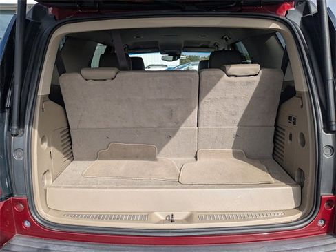 Used 2017 GMC Yukon SLT w/ Premium Edition image 14