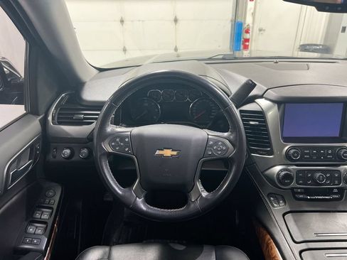 Used 2019 Chevrolet Tahoe Premier AWD/4WD image 11