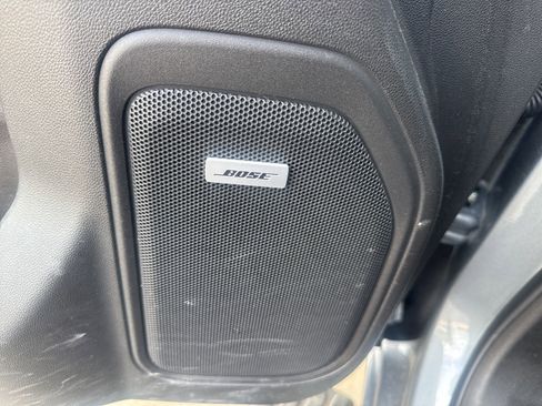 Used 2020 Chevrolet Silverado 1500 High Country w/ Technology Package image 10