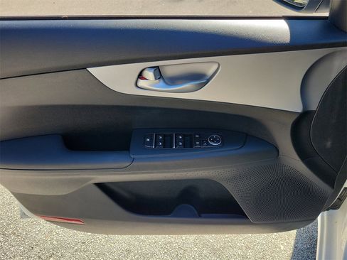 Used 2024 Kia Forte LXS image 12