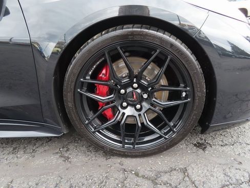 Used 2024 Chevrolet Corvette Z06 image 9