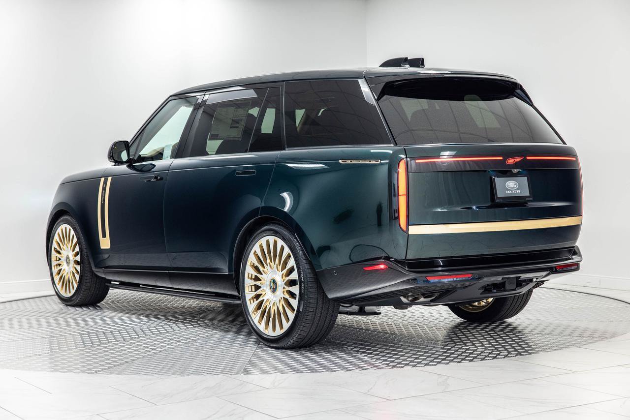 Used 2026 Land Rover Range Rover Long Wheelbase Autobiography AWD/4WD image 2