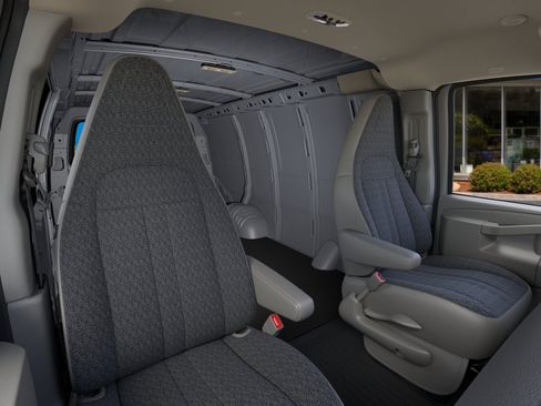 New 2026 GMC Savana 2500 w/ Driver Convenience Package RWD image 16