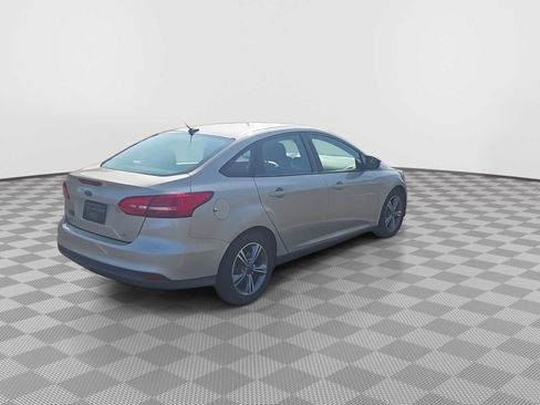 Used 2017 Ford Focus SE FWD image 8