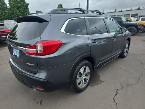 Used 2022 Subaru Ascent Premium w/ Convenience Package AWD/4WD image 5