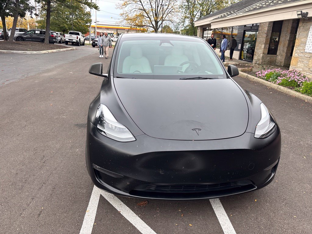 Used 2023 Tesla Model Y Performance AWD/4WD image 3