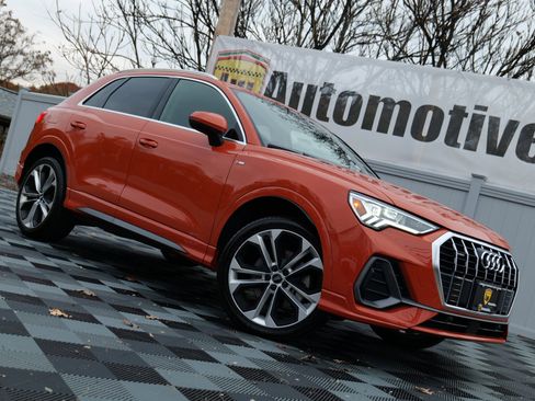 Used 2019 Audi Q3 2.0T Premium Plus w/ Premium Plus Package image 1