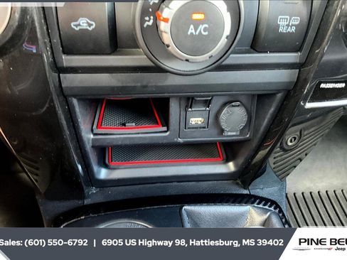 Used 2021 Toyota 4Runner TRD Off-Road Premium image 23