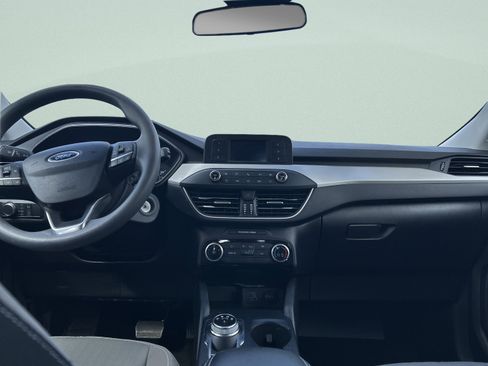 Used 2022 Ford Escape S image 15