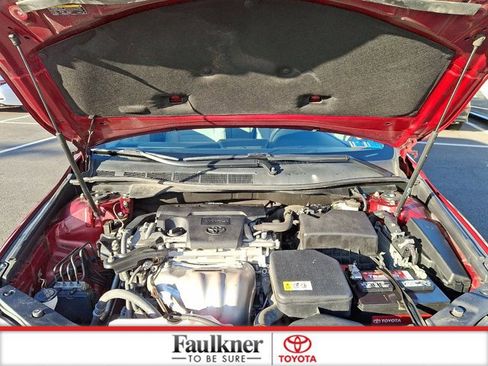 Used 2017 Toyota Camry SE image 27