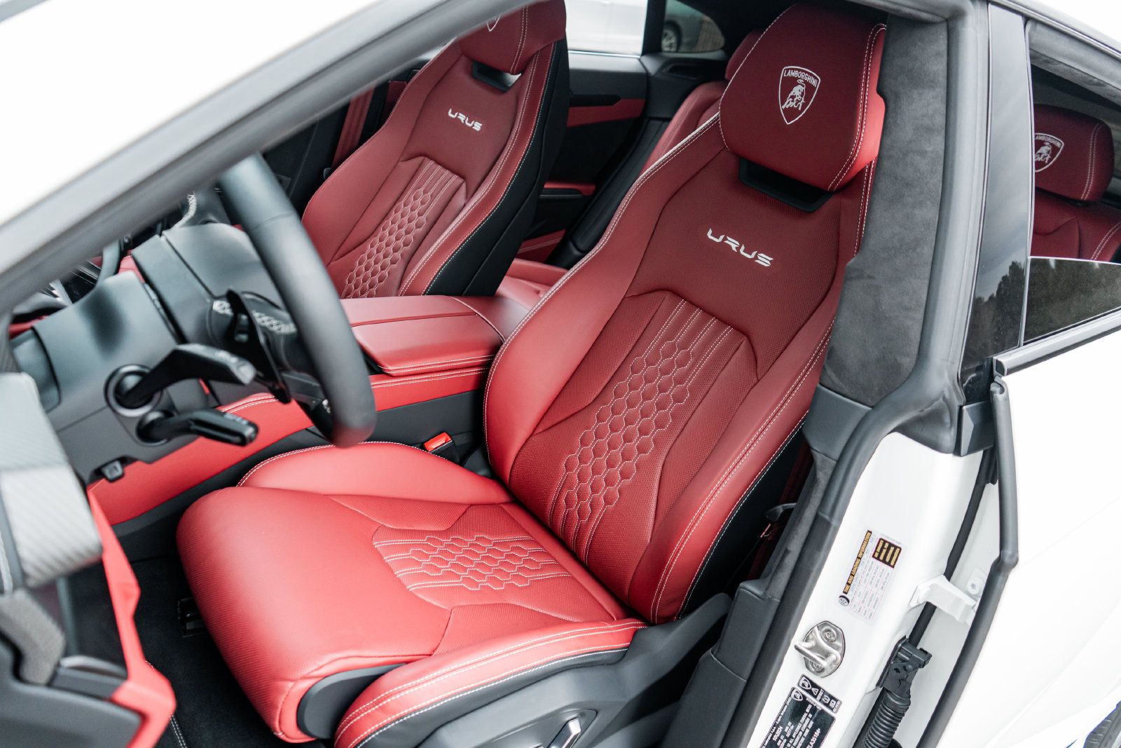 Used 2024 Lamborghini Urus S AWD/4WD image 26
