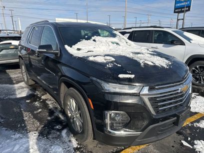 Used 2023 Chevrolet Traverse LT