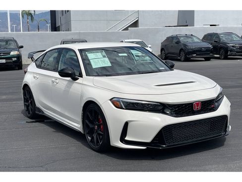 Used 2025 Honda Civic Type R image 7