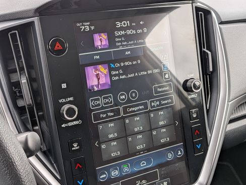 Used 2025 Subaru Crosstrek 2.0i Premium image 24