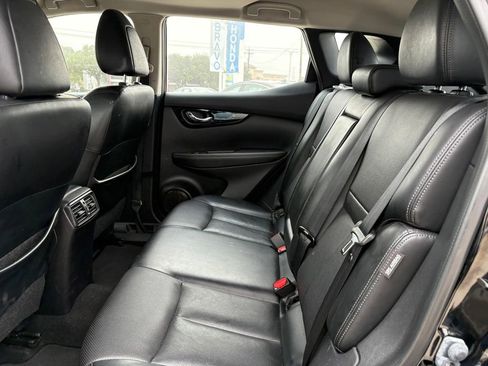 Used 2021 Nissan Rogue Sport SL w/ Premium Package image 14