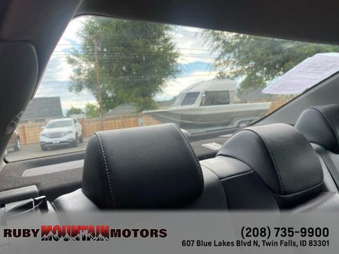 Used 2013 Toyota Camry SE w/ Preferred Accessory Pkg FWD image 29