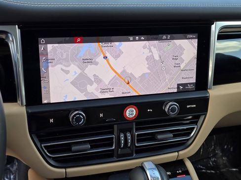 Used 2025 Porsche Macan S image 18