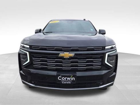 Used 2025 Chevrolet Tahoe High Country image 2