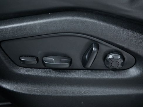 Certified 2023 Porsche Cayenne S Platinum image 17