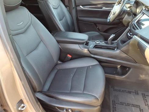 Used 2022 Cadillac XT5 Premium Luxury FWD image 24