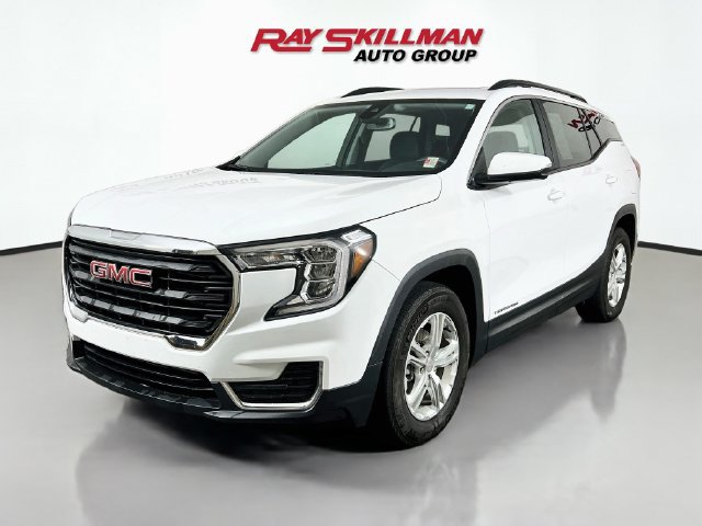 Used 2023 GMC Terrain SLE w/ Driver Convenience Package FWD image 3