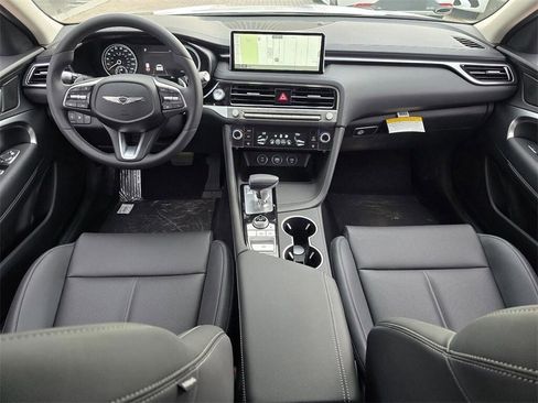 New 2026 Genesis G70 2.5T image 8