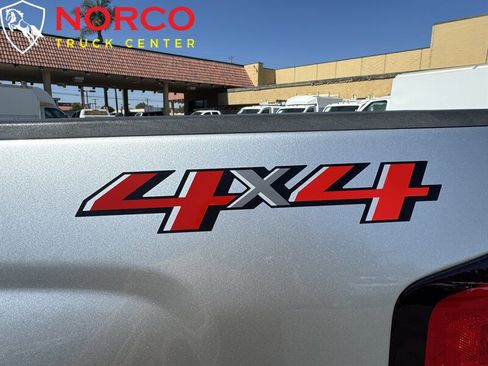 Used 2018 Chevrolet Silverado 2500 LT image 15