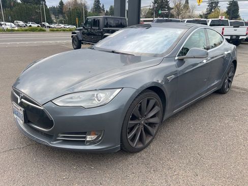 Used 2013 Tesla Model S Performance image 2
