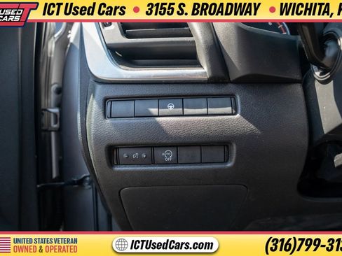 Used 2023 Nissan Rogue SV FWD image 16